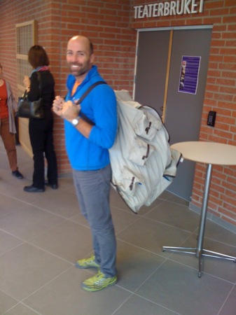 Niklas Krog fr&aring; Svenska Barnboksakademin med Ber&auml;ttars&auml;cken p&aring; Kulturcentrum i Sandviken